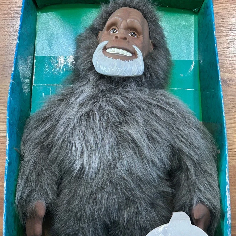 Vintage 1987 Galoob Harry and the Hendersons Talking Harry 24 Inch Plush Figure